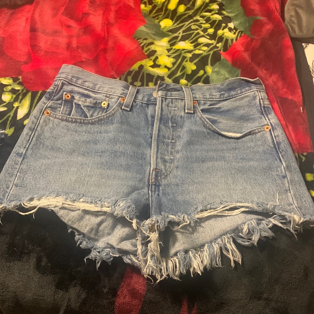 Short shorts